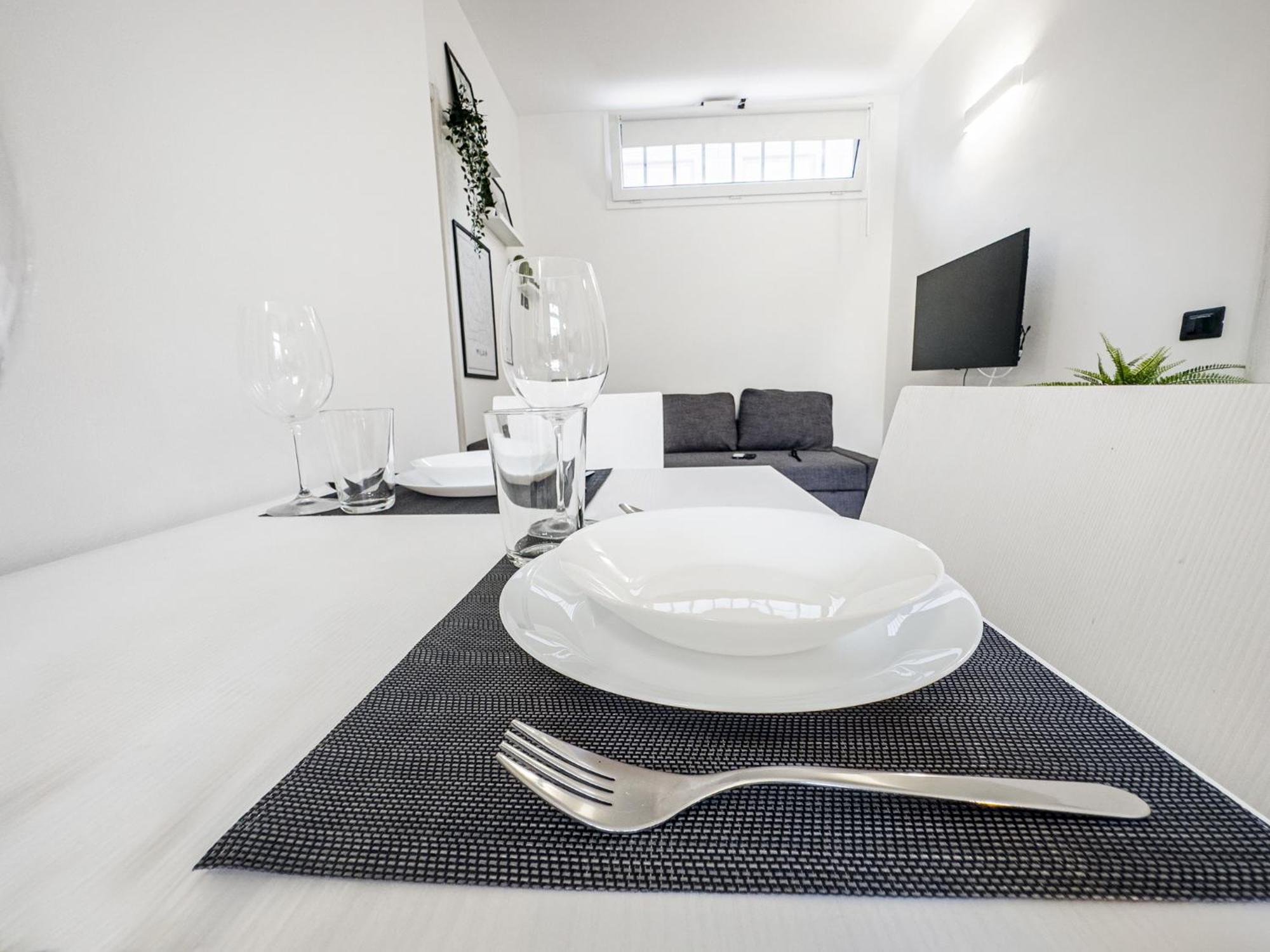 Vigentino Suites Milan Bagian luar foto